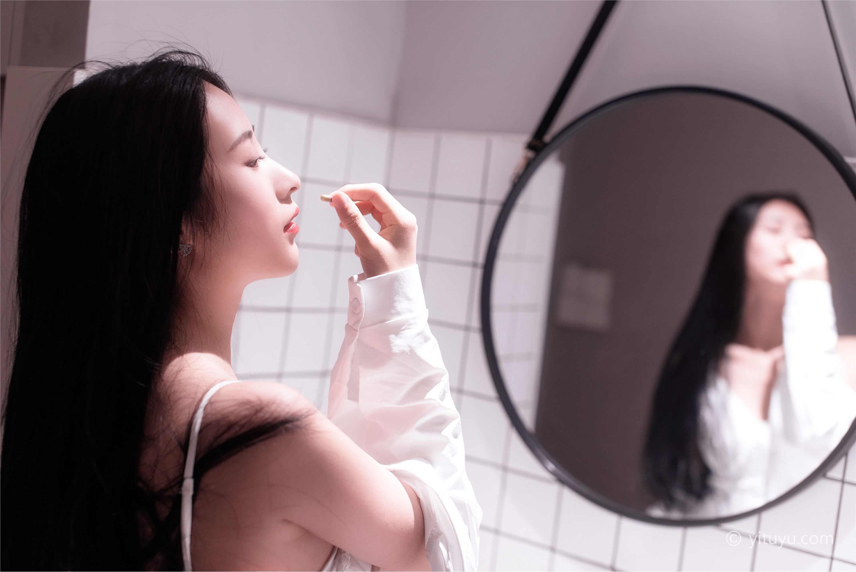 YITUYU艺图语 2021.08.16 分手前 颖儿